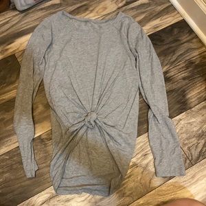Lululemon Gray long sleeves shirt